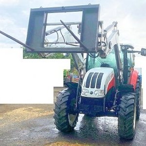 foto 100HP tractor Steyr +loader